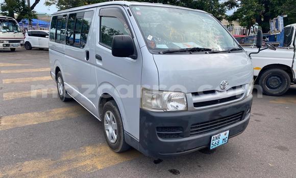 Nunua Mpya Toyota Hiace Fedha Gari ndani ya Maputo nchini Maputo