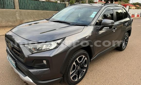 Tenga Tsaru Toyota RAV4 Zvimwe Mota in Maputo in Maputo Tenga Tsaru Toyota RAV4 Zvimwe Mota in Maputo in Maputo