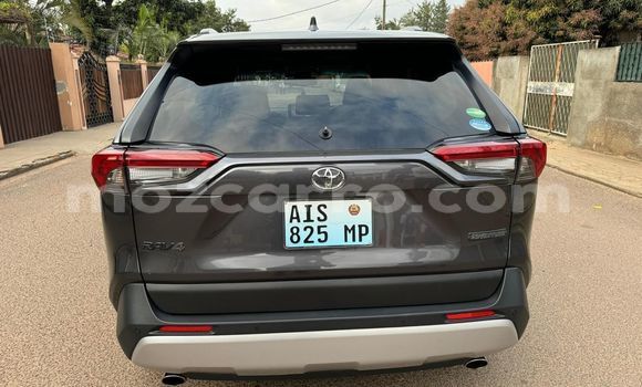 Tenga Tsaru Toyota RAV4 Zvimwe Mota in Maputo in Maputo Tenga Tsaru Toyota RAV4 Zvimwe Mota in Maputo in Maputo