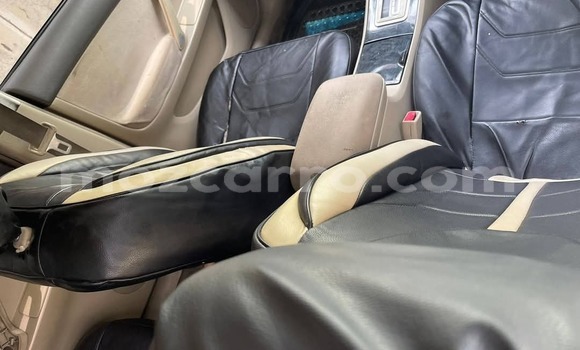 Nunua Ilio tumika Toyota Allion Nyeupe Gari ndani ya Maputo nchini Maputo Nunua Ilio tumika Toyota Allion Nyeupe Gari ndani ya Maputo nchini Maputo