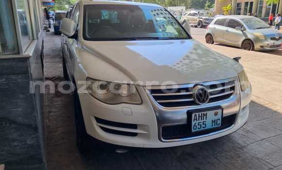 Buy Used Volkswagen Touareg White Car in Maputo in Maputo