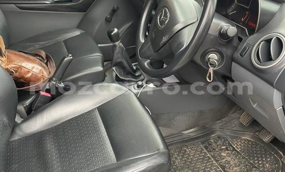 Comprar Usado Mazda BT-50 Branco Carro em Maputo em Maputo Comprar Usado Mazda BT-50 Branco Carro em Maputo em Maputo