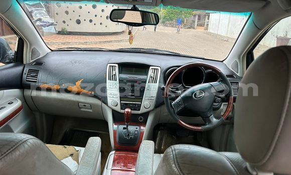 Tenga Tsaru Toyota Harrier Zvimwe Mota in Maputo in Maputo Tenga Tsaru Toyota Harrier Zvimwe Mota in Maputo in Maputo