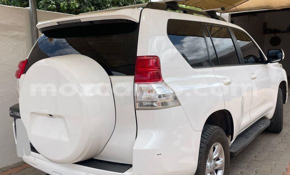 Buy Used Toyota Land Cruiser Prado White Car in Maputo in Maputo Buy Used Toyota Land Cruiser Prado White Car in Maputo in Maputo