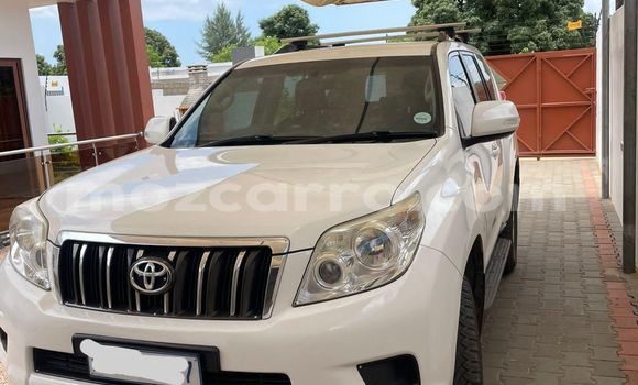 Buy Used Toyota Land Cruiser Prado White Car in Maputo in Maputo Buy Used Toyota Land Cruiser Prado White Car in Maputo in Maputo