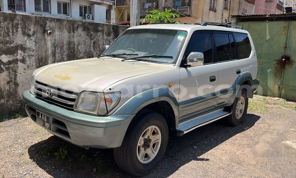 Comprar Usado Toyota Land Cruiser Prado Preto Carro em Maputo em Maputo Comprar Usado Toyota Land Cruiser Prado Preto Carro em Maputo em Maputo