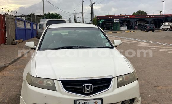 Buy Used Honda Accord White Car in Maputo in Maputo