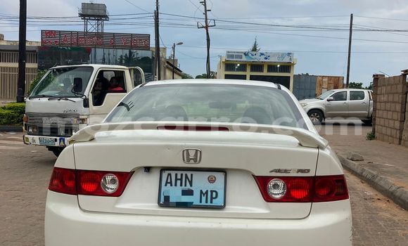 Nunua Ilio tumika Honda Accord Nyeupe Gari ndani ya Maputo nchini Maputo Nunua Ilio tumika Honda Accord Nyeupe Gari ndani ya Maputo nchini Maputo