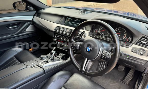 Comprar Novo BMW M5 Azul Carro em Maputo em Maputo Comprar Novo BMW M5 Azul Carro em Maputo em Maputo
