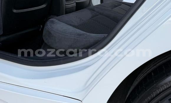 Comprar Novo BMW 1-Series Branco Carro em Maputo em Maputo Comprar Novo BMW 1-Series Branco Carro em Maputo em Maputo