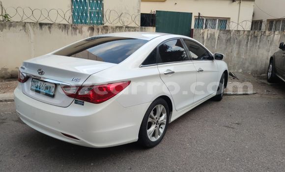 Nunua Ilio tumika Hyundai i40 Nyeupe Gari ndani ya Maputo nchini Maputo Nunua Ilio tumika Hyundai i40 Nyeupe Gari ndani ya Maputo nchini Maputo