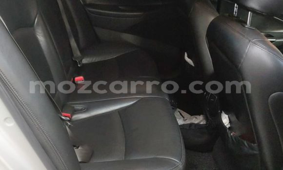 Nunua Ilio tumika Hyundai i40 Nyeupe Gari ndani ya Maputo nchini Maputo Nunua Ilio tumika Hyundai i40 Nyeupe Gari ndani ya Maputo nchini Maputo