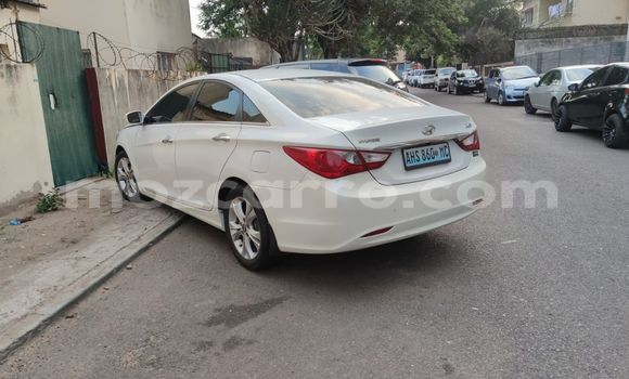 Nunua Ilio tumika Hyundai i40 Nyeupe Gari ndani ya Maputo nchini Maputo Nunua Ilio tumika Hyundai i40 Nyeupe Gari ndani ya Maputo nchini Maputo