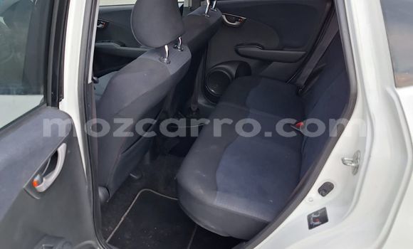 Buy Used Honda Fit White Car in Maputo in Maputo Buy Used Honda Fit White Car in Maputo in Maputo