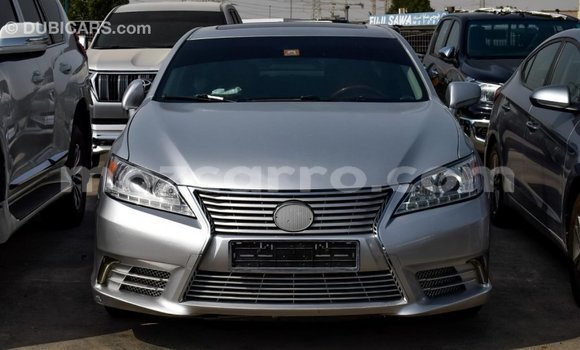 Comprar Importar Lexus ES De outros Carro em Import - Dubai em Cabo Delgado Comprar Importar Lexus ES De outros Carro em Import - Dubai em Cabo Delgado