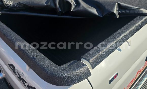 Comprar Usado Mahindra Marshal Branco Carro em Maputo em Maputo Comprar Usado Mahindra Marshal Branco Carro em Maputo em Maputo