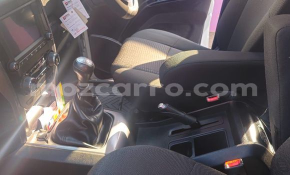 Comprar Usado Mahindra Marshal Branco Carro em Maputo em Maputo Comprar Usado Mahindra Marshal Branco Carro em Maputo em Maputo
