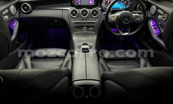 Comprar Novo Mercedes-Benz C-Classe Vermelho Carro em Maputo em Maputo Comprar Novo Mercedes-Benz C-Classe Vermelho Carro em Maputo em Maputo