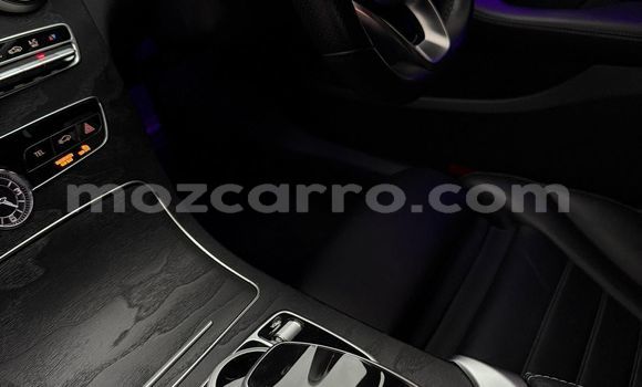Comprar Novo Mercedes-Benz C-Classe Vermelho Carro em Maputo em Maputo Comprar Novo Mercedes-Benz C-Classe Vermelho Carro em Maputo em Maputo