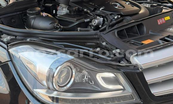 Tenga Itsva Mercedes-Benz C250 coupe Nhema Mota in Maputo in Maputo Tenga Itsva Mercedes-Benz C250 coupe Nhema Mota in Maputo in Maputo