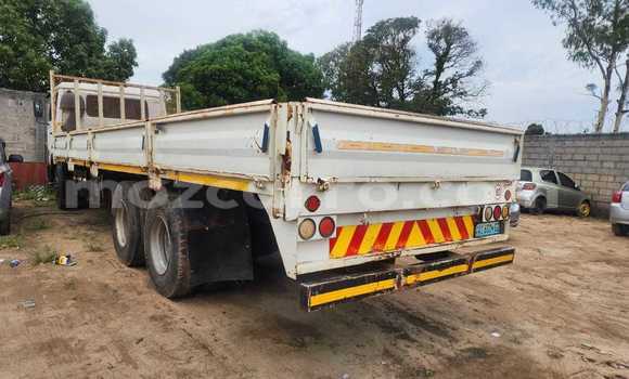 Buy Used Nissan UD White Truck in Xai-Xai in Gaza Buy Used Nissan UD White Truck in Xai-Xai in Gaza