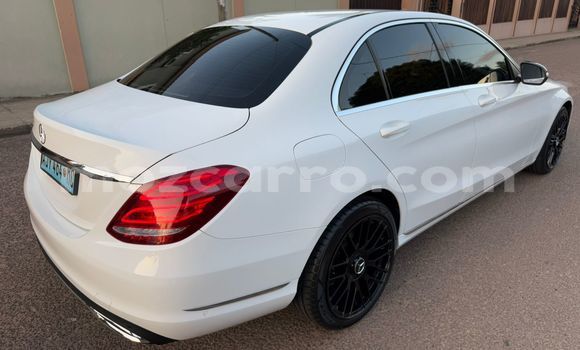 Tenga Tsaru Mercedes-Benz C-Classe Chena Mota in Maputo in Maputo Tenga Tsaru Mercedes-Benz C-Classe Chena Mota in Maputo in Maputo