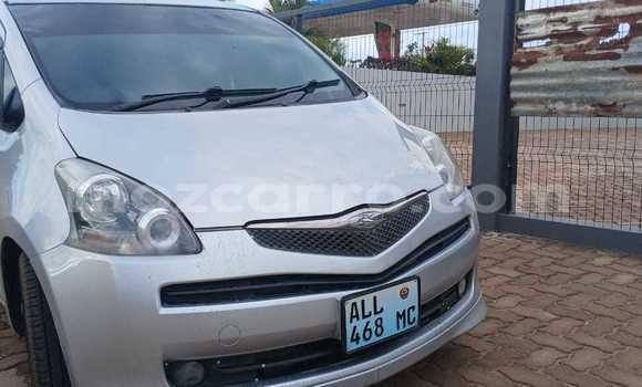 Comprar Usado Toyota Ractis Prata Carro em Maputo em Maputo Comprar Usado Toyota Ractis Prata Carro em Maputo em Maputo