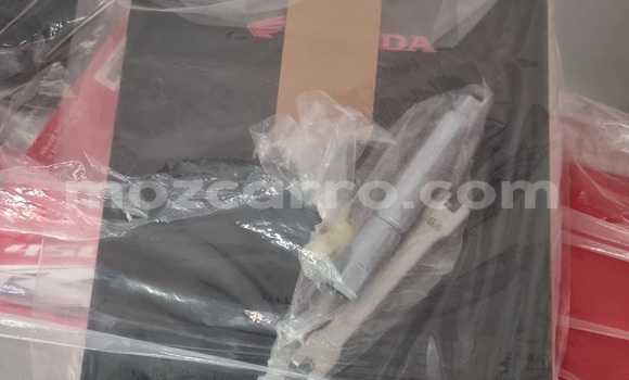 Tenga Tsaru Honda CRF Tsvuku Bike in Maputo in Maputo Tenga Tsaru Honda CRF Tsvuku Bike in Maputo in Maputo