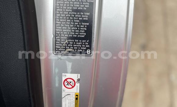 Comprar Usado Toyota Land Cruiser Prata Carro em Maputo em Maputo Comprar Usado Toyota Land Cruiser Prata Carro em Maputo em Maputo