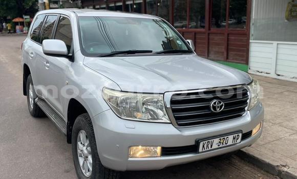 Comprar Usado Toyota Land Cruiser Prata Carro em Maputo em Maputo Comprar Usado Toyota Land Cruiser Prata Carro em Maputo em Maputo