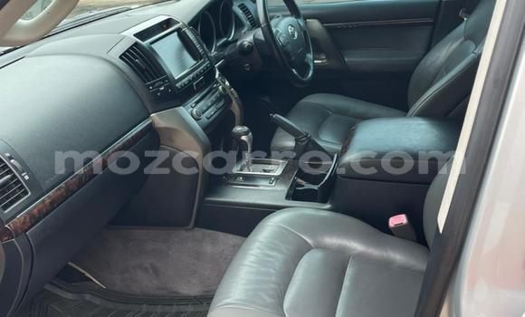 Comprar Usado Toyota Land Cruiser Prata Carro em Maputo em Maputo Comprar Usado Toyota Land Cruiser Prata Carro em Maputo em Maputo