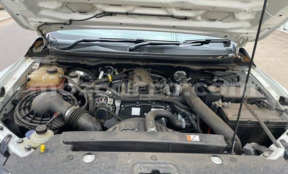 Comprar Usado Mazda BT-50 Branco Carro em Maputo em Maputo Comprar Usado Mazda BT-50 Branco Carro em Maputo em Maputo