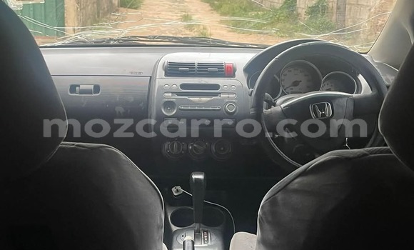 Buy Used Honda Fit Red Car in Maputo in Maputo Buy Used Honda Fit Red Car in Maputo in Maputo
