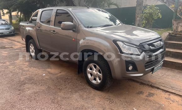 Tenga Tsaru Isuzu D-MAX Zvimwe Mota in Maputo in Maputo
