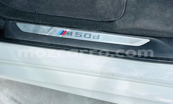 Nunua Ilio tumika BMW M5 Nyeupe Gari ndani ya Maputo nchini Maputo Nunua Ilio tumika BMW M5 Nyeupe Gari ndani ya Maputo nchini Maputo