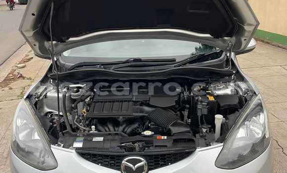Comprar Usado Mazda Demio Prata Carro em Maputo em Maputo Comprar Usado Mazda Demio Prata Carro em Maputo em Maputo