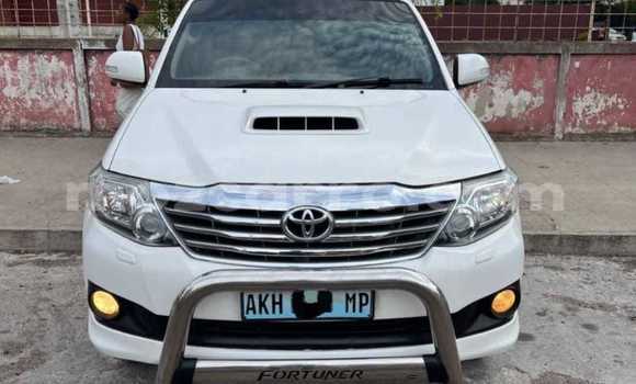 Nunua Ilio tumika Toyota Fortuner Nyeupe Gari ndani ya Maputo nchini Maputo Nunua Ilio tumika Toyota Fortuner Nyeupe Gari ndani ya Maputo nchini Maputo