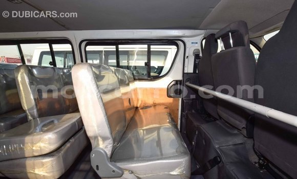 Comprar Importar Toyota Hiace Branco Carro em Import - Dubai em Cabo Delgado Comprar Importar Toyota Hiace Branco Carro em Import - Dubai em Cabo Delgado