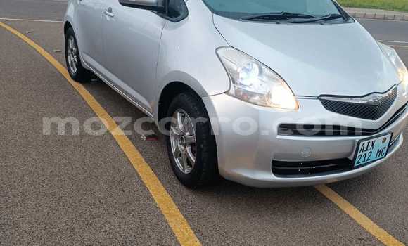 Comprar Usado Toyota Ractis Prata Carro em Maputo em Maputo