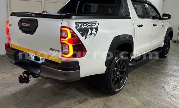 Tenga Itsva Toyota Hilux Chena Mota in Maputo in Maputo Tenga Itsva Toyota Hilux Chena Mota in Maputo in Maputo