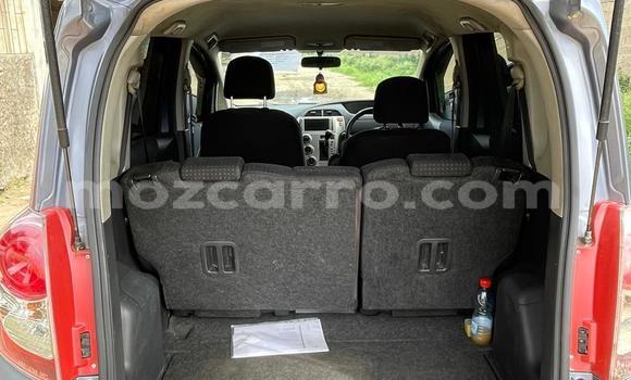 Comprar Usado Toyota Ractis Azul Carro em Maputo em Maputo Comprar Usado Toyota Ractis Azul Carro em Maputo em Maputo