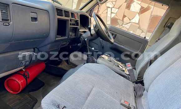 Comprar Usado Toyota Dyna Branco Caminhão em Maputo em Maputo Comprar Usado Toyota Dyna Branco Caminhão em Maputo em Maputo