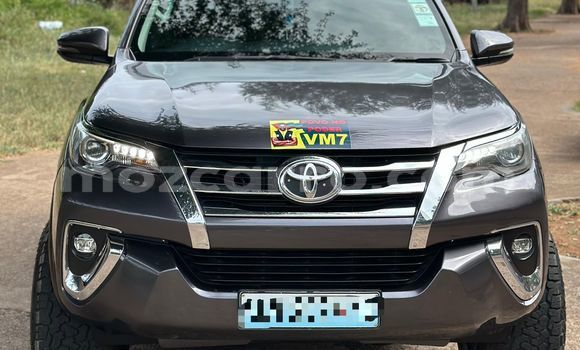 Nunua Ilio tumika Toyota Fortuner Nyingine Gari ndani ya Maputo nchini Maputo Nunua Ilio tumika Toyota Fortuner Nyingine Gari ndani ya Maputo nchini Maputo