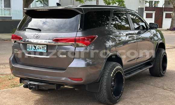 Comprar Usado Toyota Fortuner Castanho Carro em Maputo em Maputo Comprar Usado Toyota Fortuner Castanho Carro em Maputo em Maputo