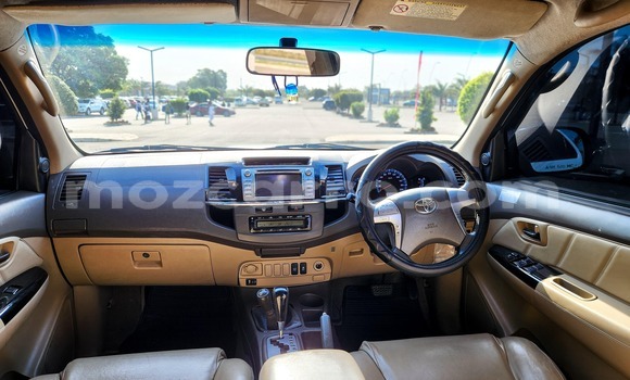 Comprar Novo Toyota Fortuner Branco Carro em Maputo em Maputo Comprar Novo Toyota Fortuner Branco Carro em Maputo em Maputo