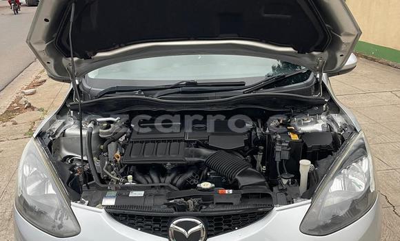 Comprar Usado Mazda Demio Prata Carro em Maputo em Maputo Comprar Usado Mazda Demio Prata Carro em Maputo em Maputo