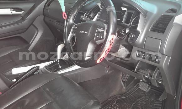 Buy Used Isuzu D-MAX Red Car in Maputo in Maputo Buy Used Isuzu D-MAX Red Car in Maputo in Maputo