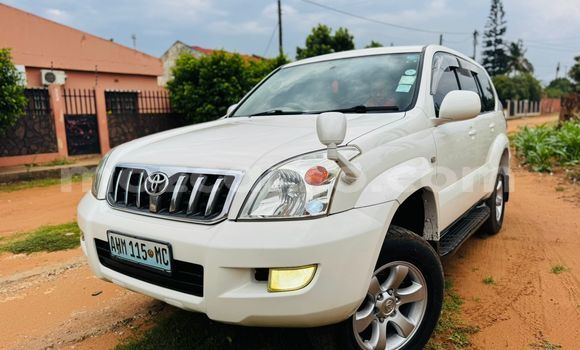 Nunua Ilio tumika Toyota Land Cruiser Prado Fedha Gari ndani ya Maputo nchini Maputo Nunua Ilio tumika Toyota Land Cruiser Prado Fedha Gari ndani ya Maputo nchini Maputo