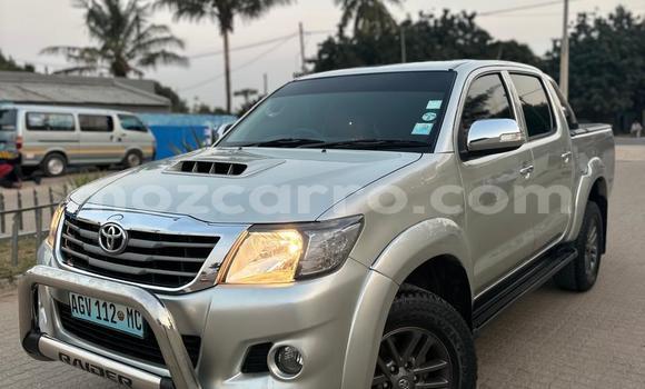 Tenga Tsaru Toyota Hilux Bhurawuni Mota in Maputo in Maputo