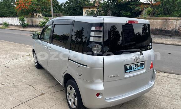 Comprar Usado Toyota Sienta Prata Carro em Maputo em Maputo Comprar Usado Toyota Sienta Prata Carro em Maputo em Maputo